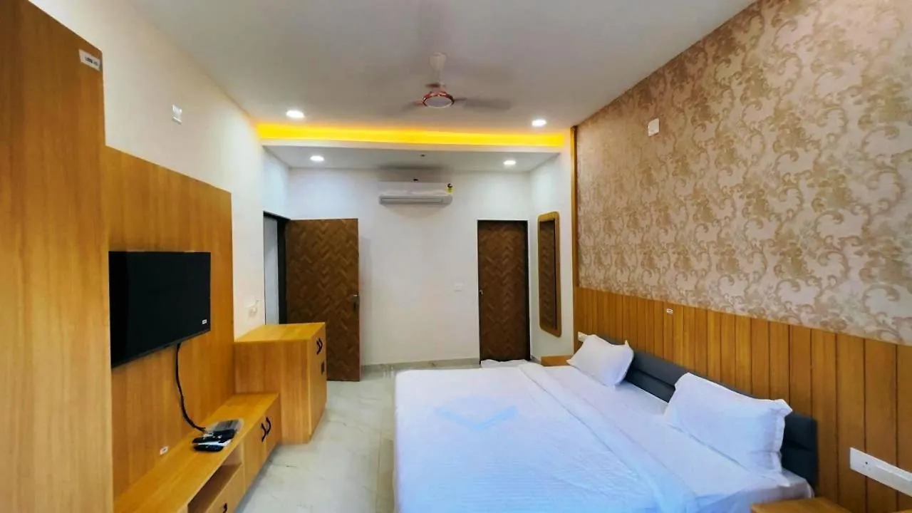 Hotel Amantra Residency Udajpur