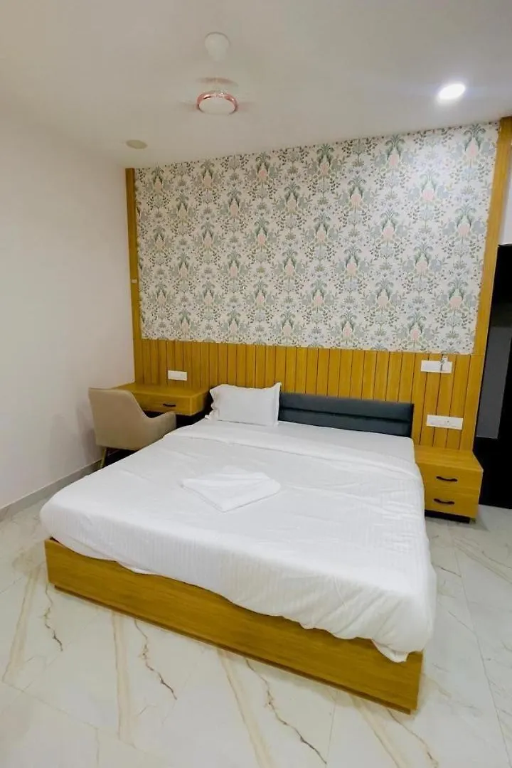 Hotel Amantra Residency Udajpur